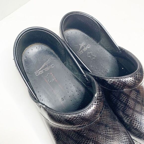 Dansko Professional Clog Patent Black Leather Silver Diamond Pattern Women’s 37 - Picture 11 of 11